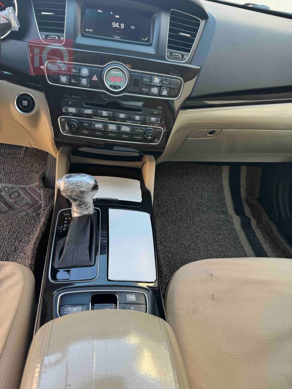 Kia Cadenza